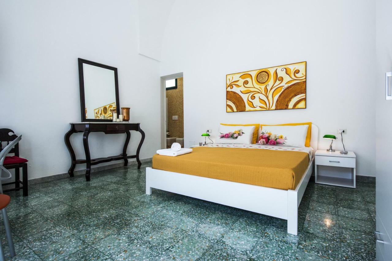 Hotel Le Tre Rose di Giò Casamassella Esterno foto
